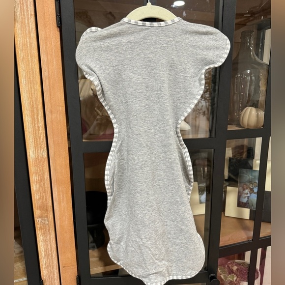 Love To Dream swaddle baby sleep sack arms up newborn size small grey unisex - Picture 4 of 6
